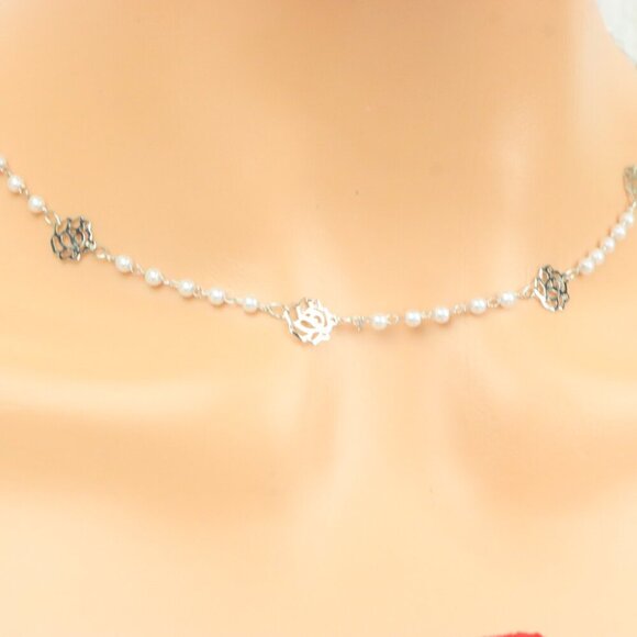 "Minimalist & Elegant Necklace Chain – Perfect for Women & Girls | UNVRC1432 - Picture 5 of 10